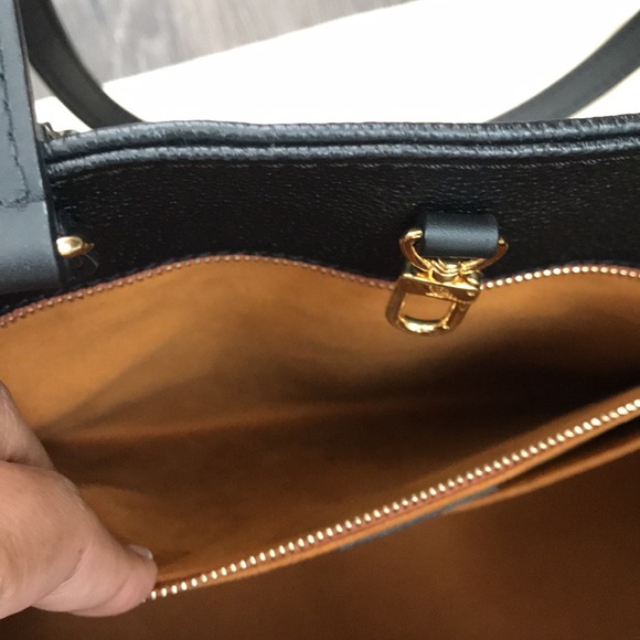 Authentic Louis Vuitton Black All Leather Large tote Bag. On the go LIKE NEW!! - Picture 13 of 17